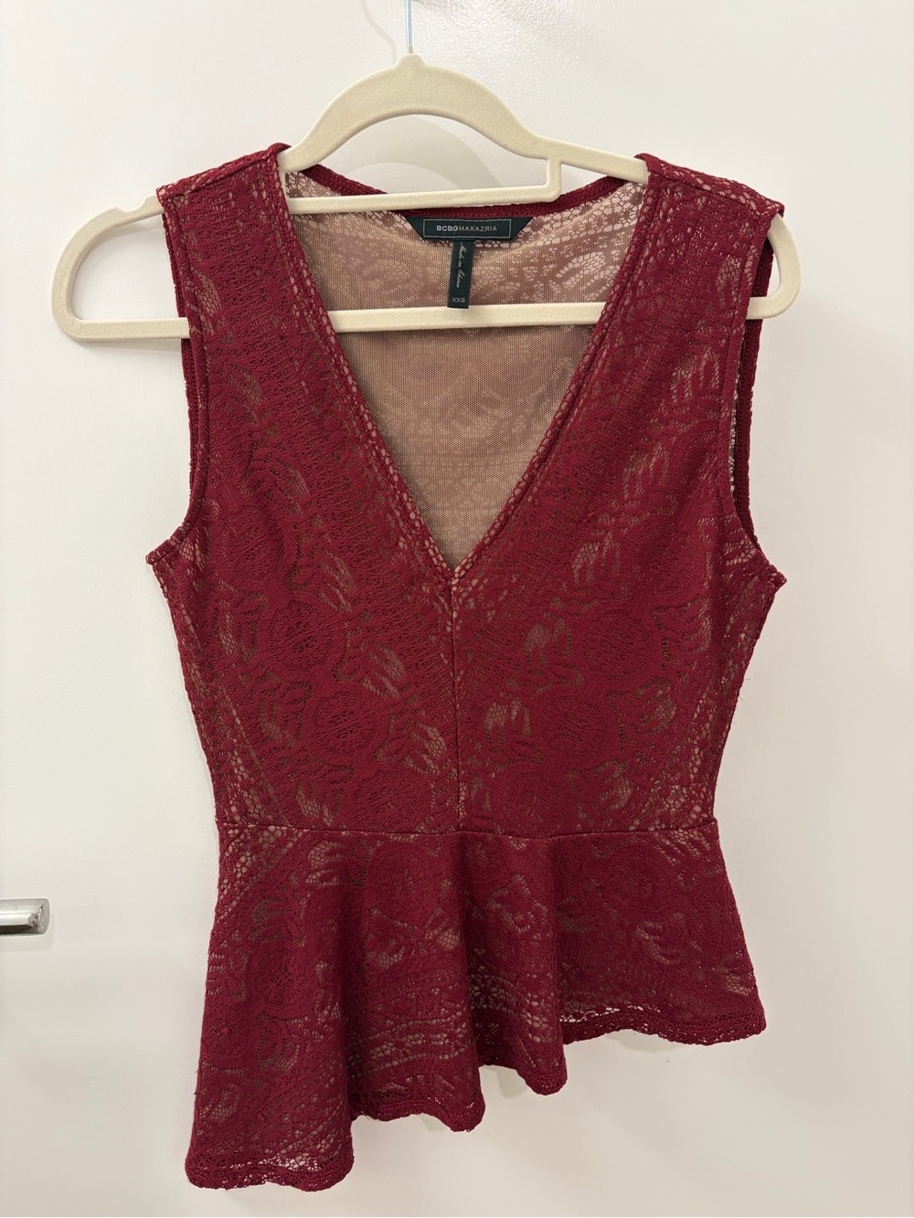 BCBGMAXAZRIA Burgundy Lace Peplum V-Neck Top
